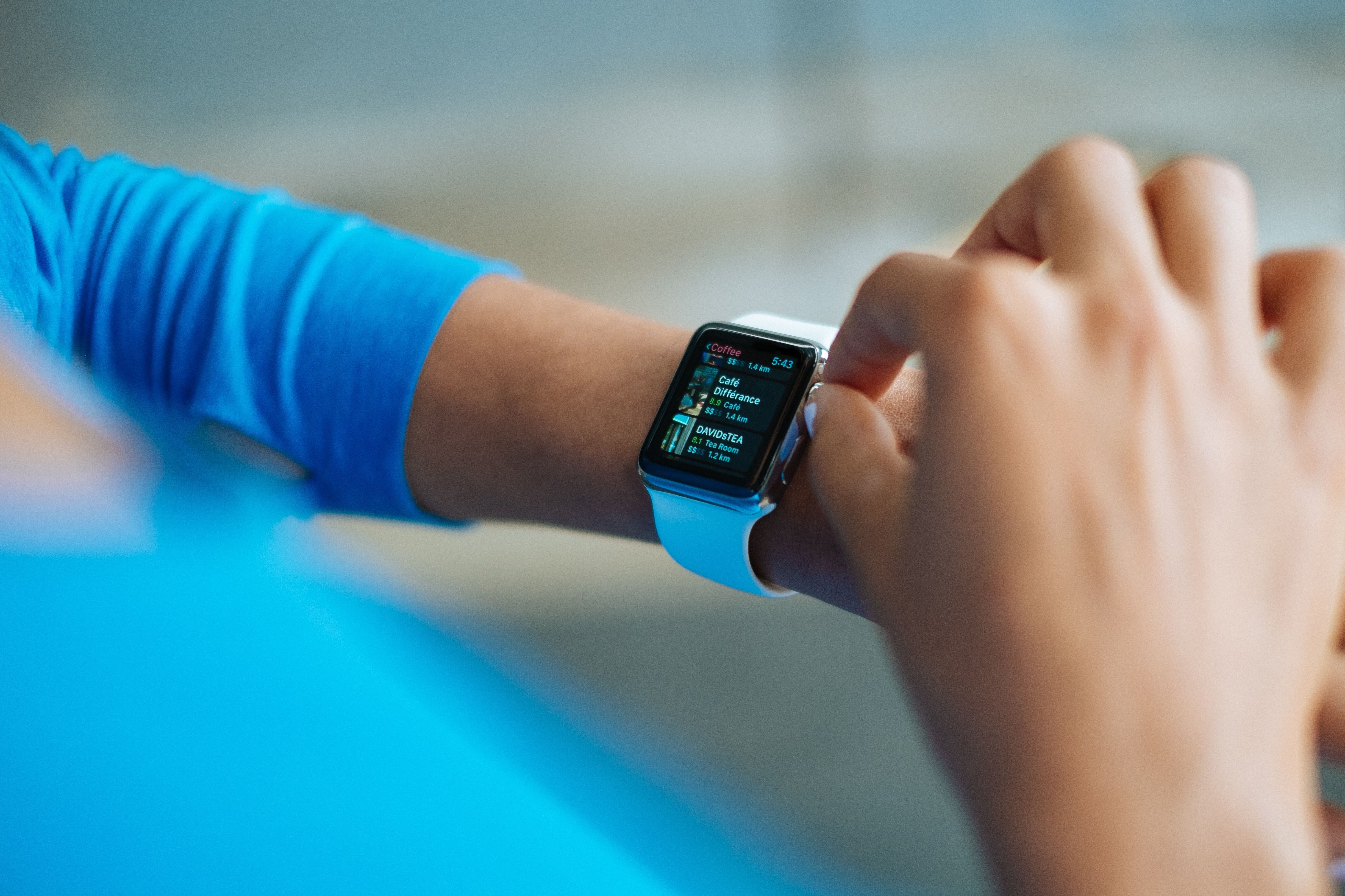 How Wearable Technology Helps Students Balance Academics and Fitness
