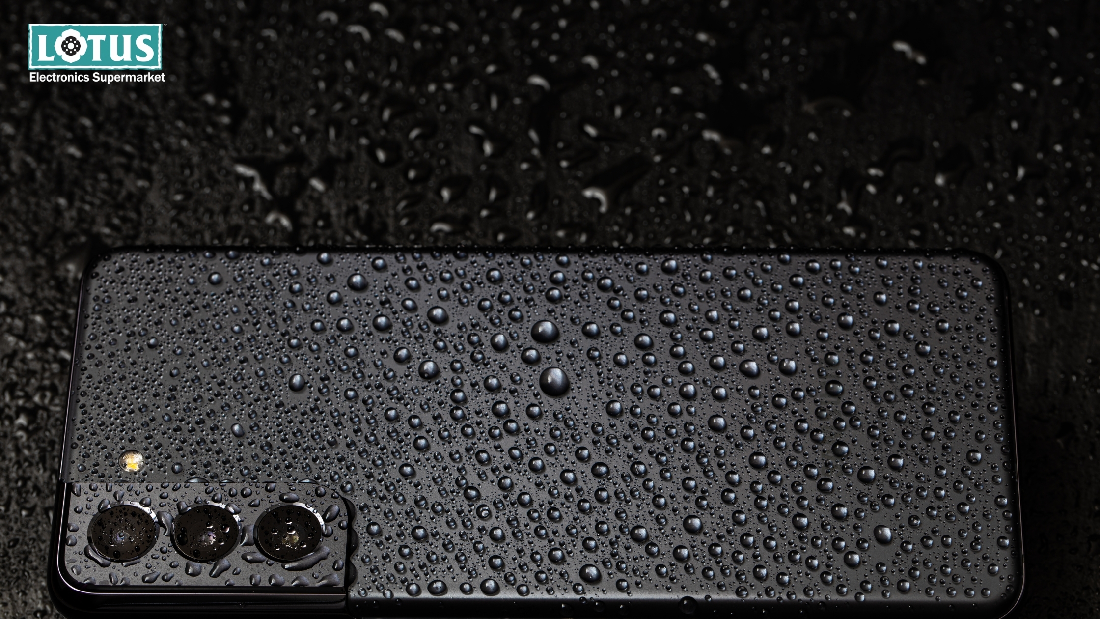 Best Smartphones with Water Resistance and Great Cameras for the Monsoon